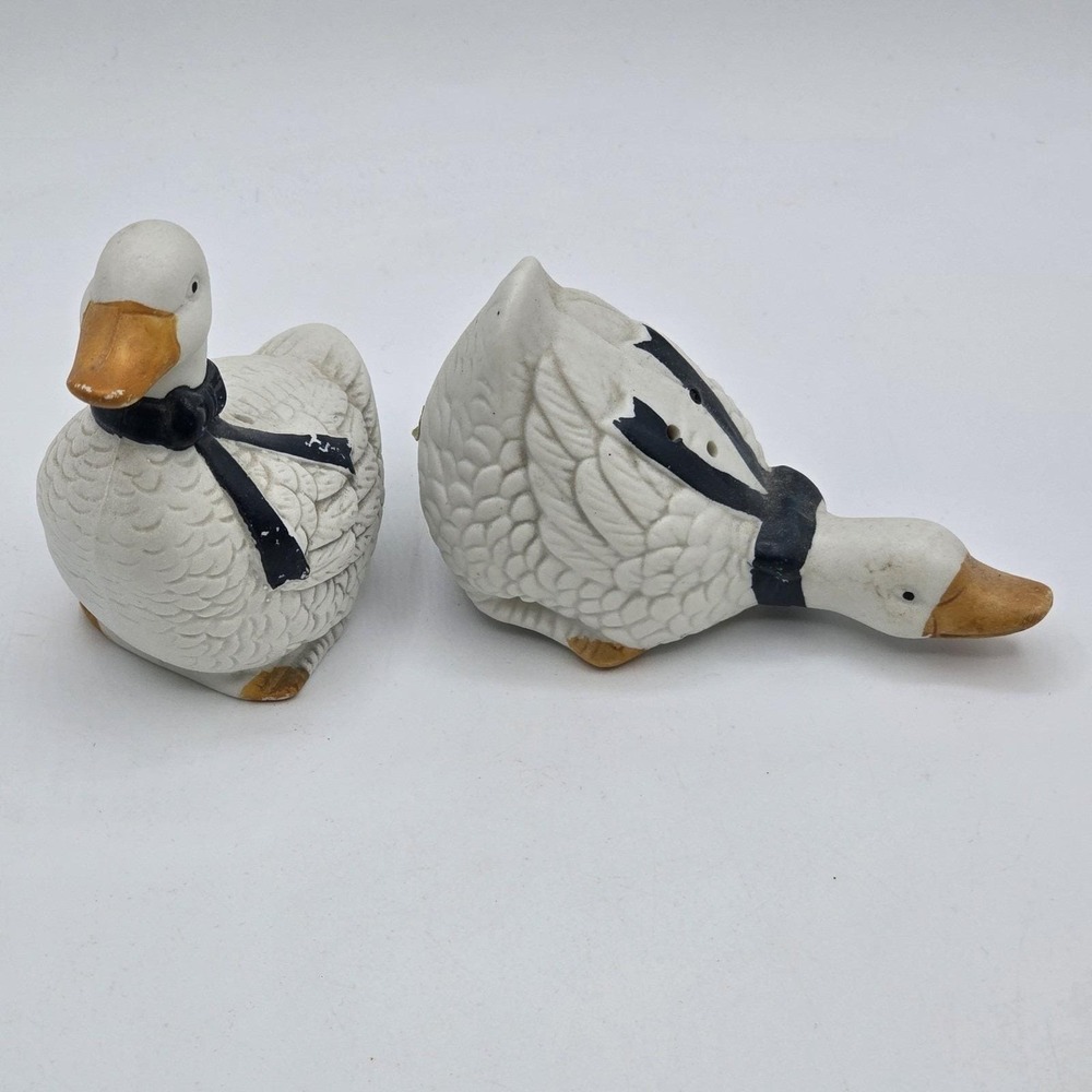 Goose Salt & Pepper Shakers Blue Ribbon Bow Geese Vintage